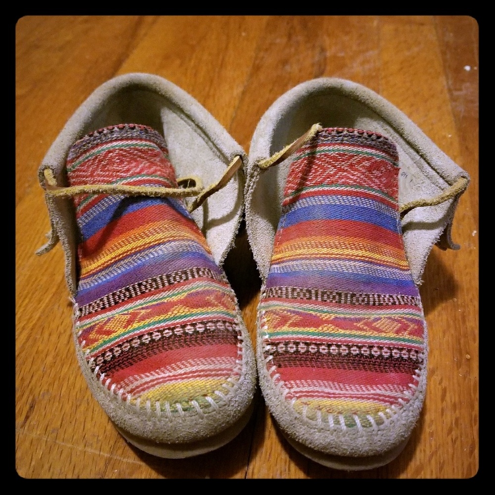 Minnetonka Frisco Deerskin Boots